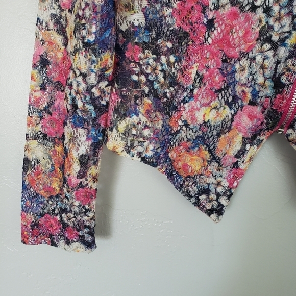 D-signed Disney Little Girls Small Colorful Lace Long Sleeve Side Zip Jacket Top - Picture 2 of 6